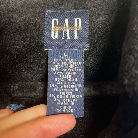 Vintage Y2K Gap Puffer Vest - Picture 5 of 6